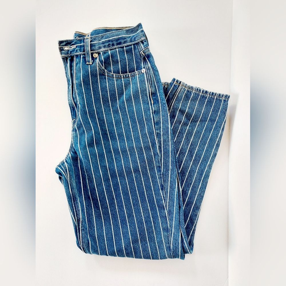 High Rise Stripe Denim Mom Jeans size 6‎ American Eagle Pinstripe Railroad